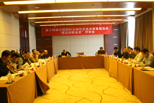 LG360/50型連續管作業機獲cippe2014展品創新金獎(圖1)